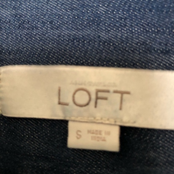 Loft Chambray Dress - Picture 4 of 4